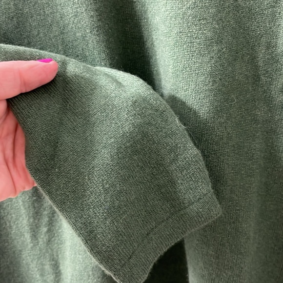 Cashmere charter club Kelly green office siren v neck sweater NWT S - Picture 4 of 7